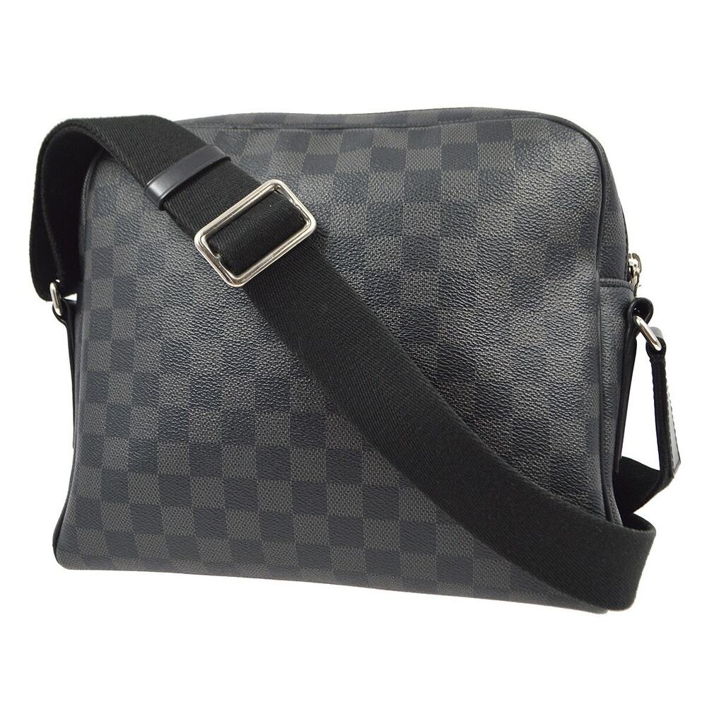 Louis Vuitton Damier Graphite Dayton Reporter Bag Black - Picture 2 of 4